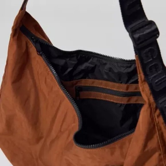 NWT Baggu Large Nylon Crescent Bag - Brown - Picture 8 of 9